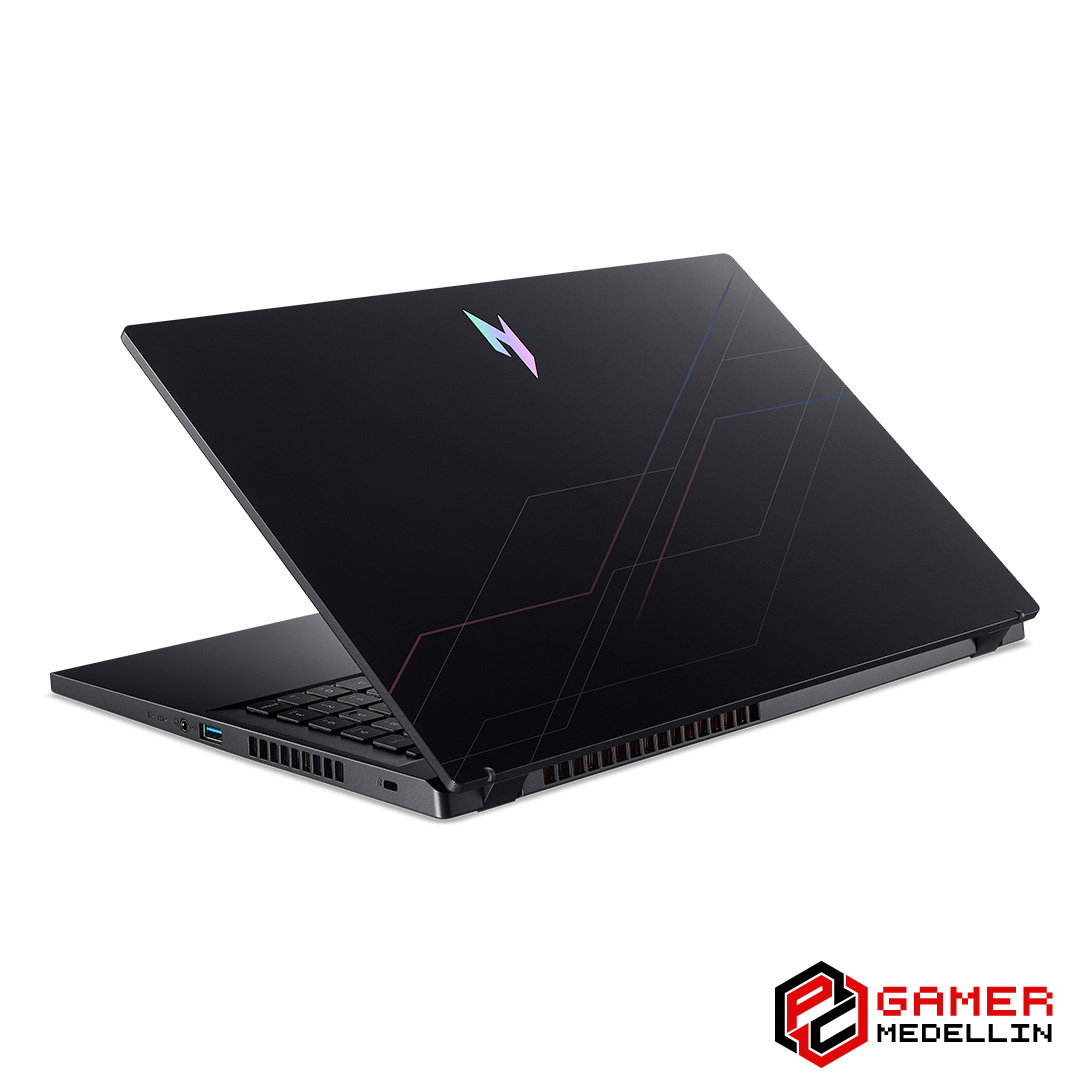 Acer-NitroV15-RTX5050-3